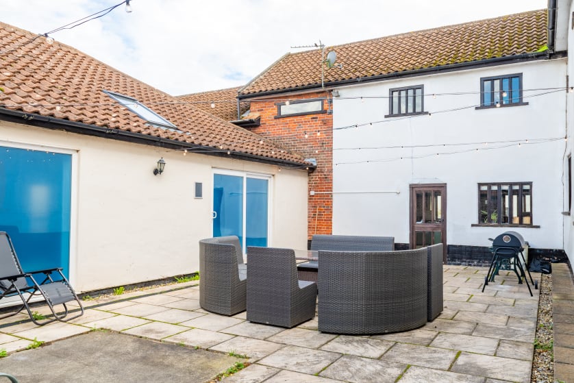 Enclosed lit courtyard